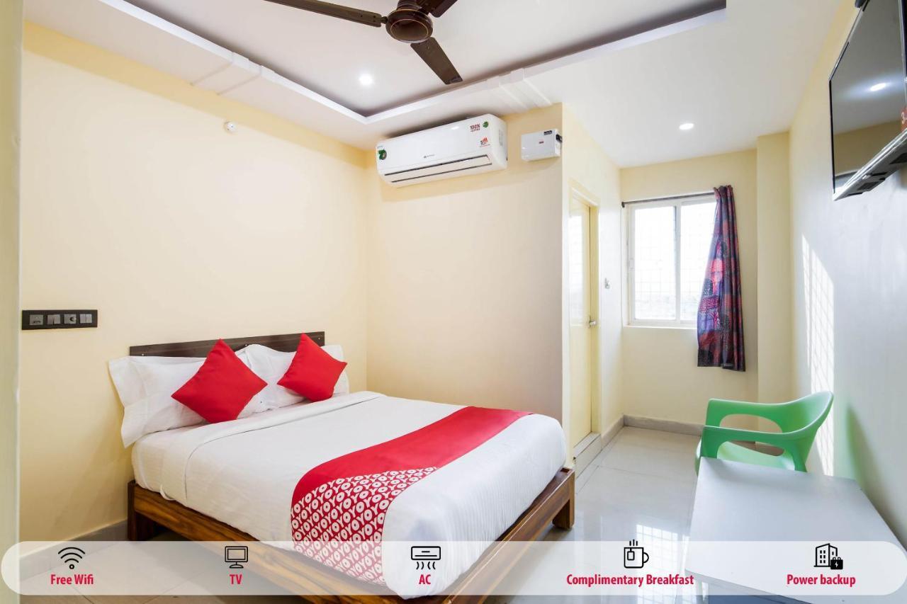 Oyo Mohan Residency Hotel Kurmannapalem Exterior photo